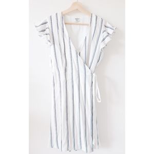 Aritzia - Sunday Best - Wrap Dress - Size Medium - White & Navy Stripes